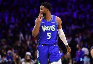 TA记者：绿军愿用理查德森等人交换狼队比斯利 狼队对此不感兴趣