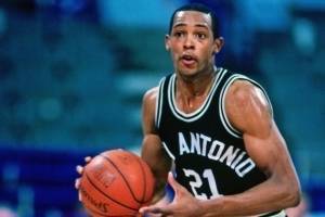 1986年的今天：阿尔文-罗伯逊得到NBA历史唯一抢断四双！