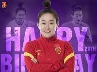 🎂总是一脸灿烂笑容的吴海燕生日快乐👏祝早日伤愈，等你归来
