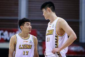胡金秋&孙铭徽同场时广厦百回合净胜对手28.8分 全队命中率61.1%